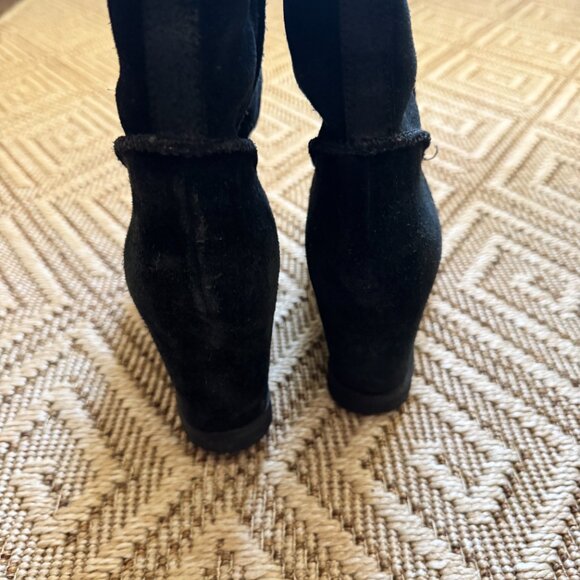 RARE!🔥Gently worn UGG Australia wedge knee high boots. - Picture 7 of 9